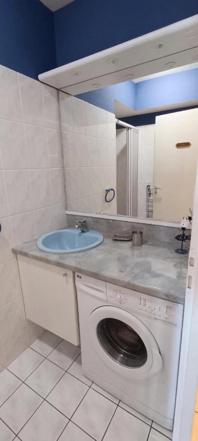 Ancora- Appartement Vue Mer Et Place De Parking 莱萨布勒-多洛讷 外观 照片
